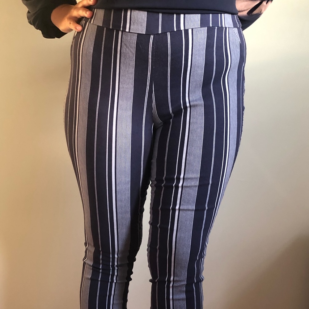 New York& Company Stripped Pants